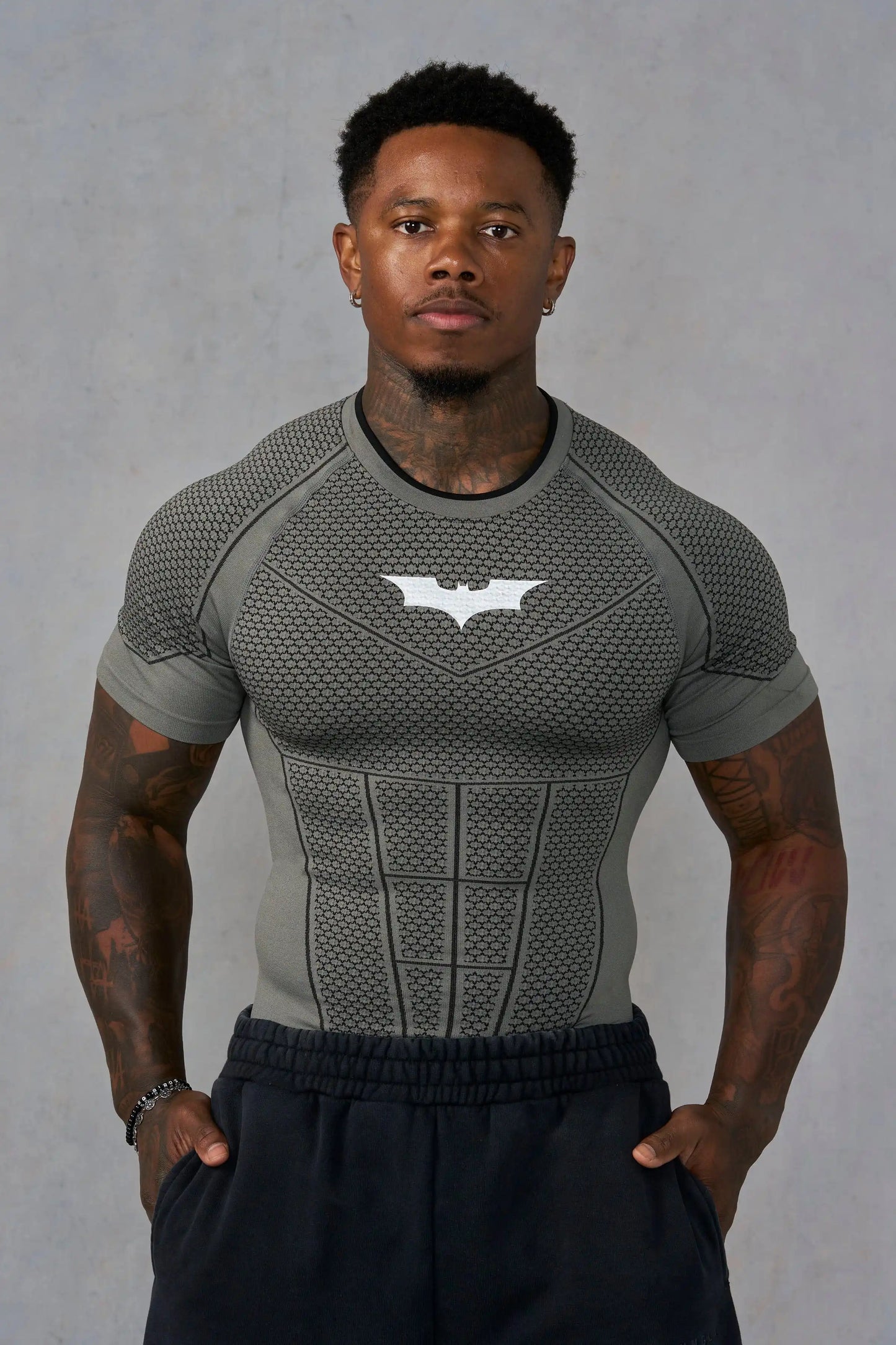 Men's Batman Print Compression T-Shirt, Seamless Honeycomb Breathable Quick Dry Short Sleeve, High Elastic Fitness Gym Top, Runn
