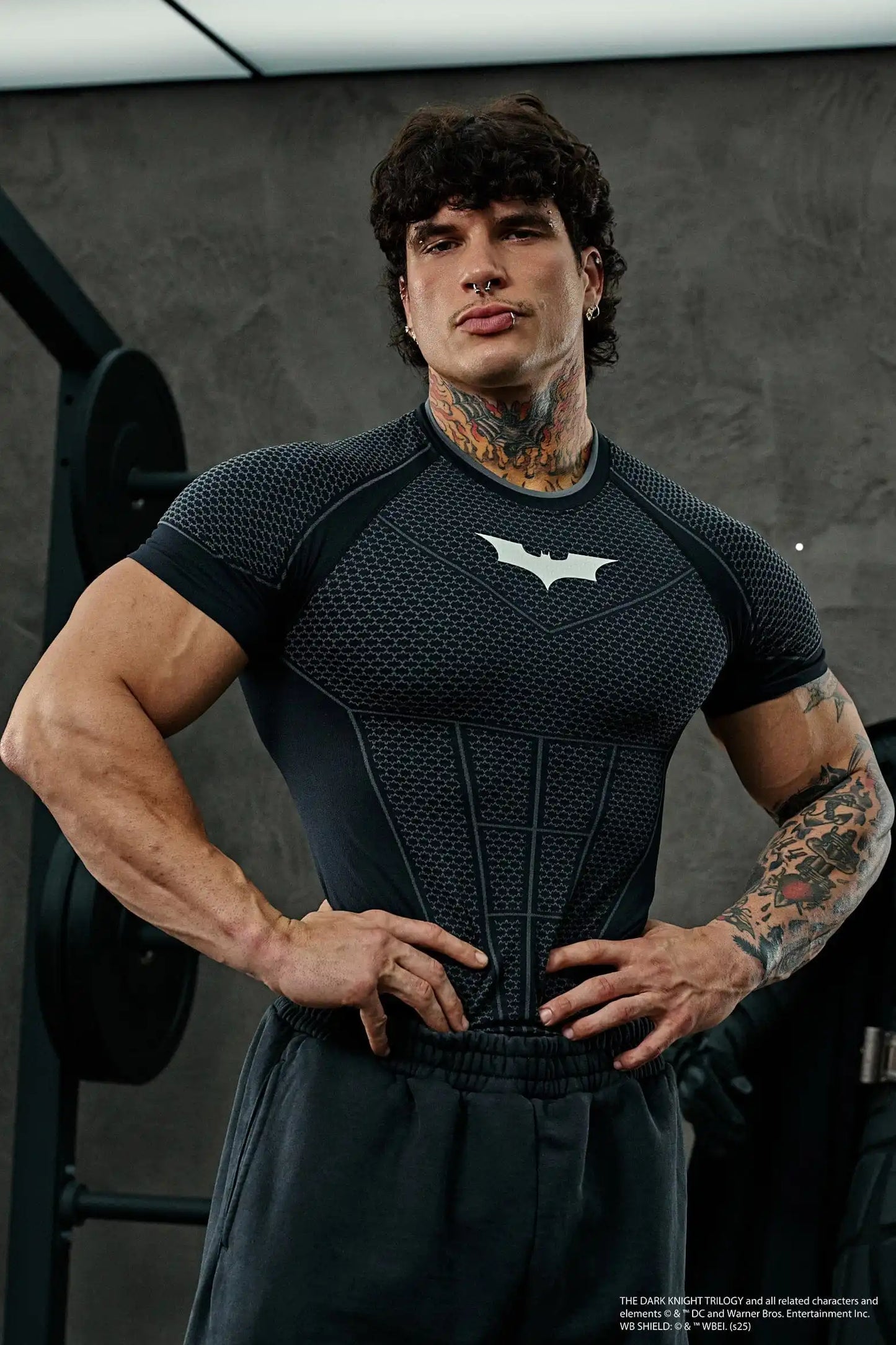 Men's Batman Print Compression T-Shirt, Seamless Honeycomb Breathable Quick Dry Short Sleeve, High Elastic Fitness Gym Top, Runn