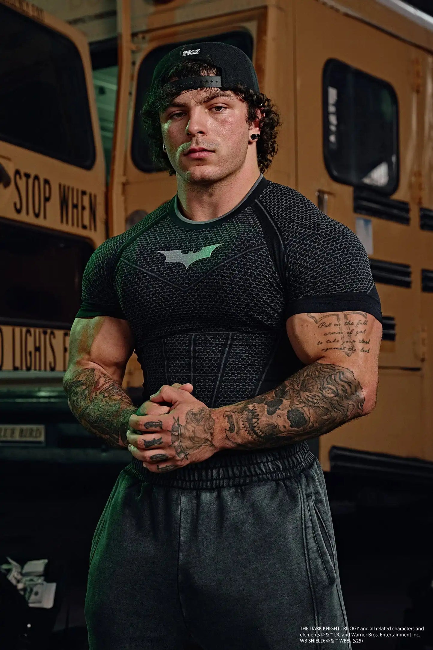 Men's Batman Print Compression T-Shirt, Seamless Honeycomb Breathable Quick Dry Short Sleeve, High Elastic Fitness Gym Top, Runn